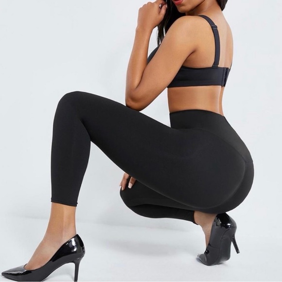 Hook and eye front closure pants - Picture 3 of 7